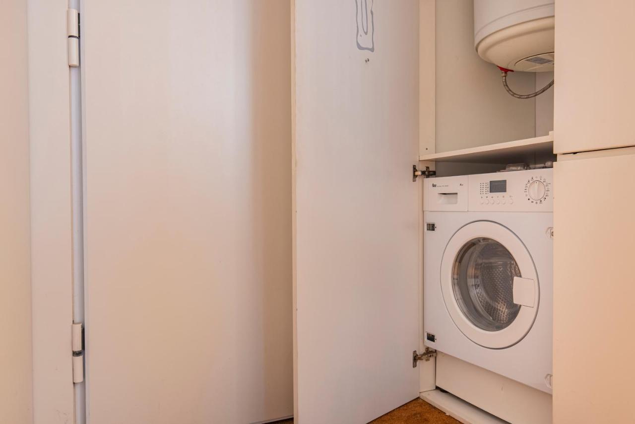 Cozy Downtown Studio By Lovelystay Lisboa Eksteriør billede